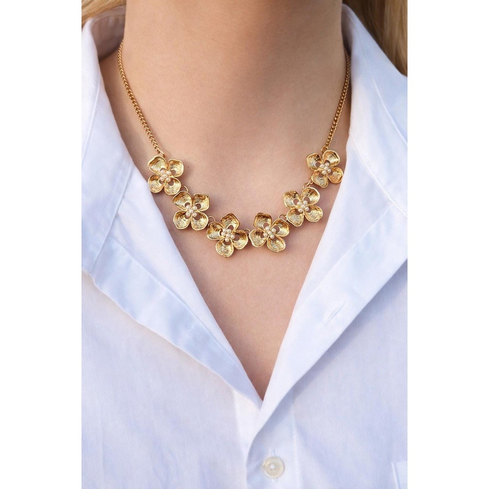 Vintage Gold Tone Floral Necklace with Faux Pearls Romantic Botanical Statement